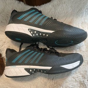 K-Swiss Hypercourt Express 2 Men’s Tennis shoes, size 9. Lightly used